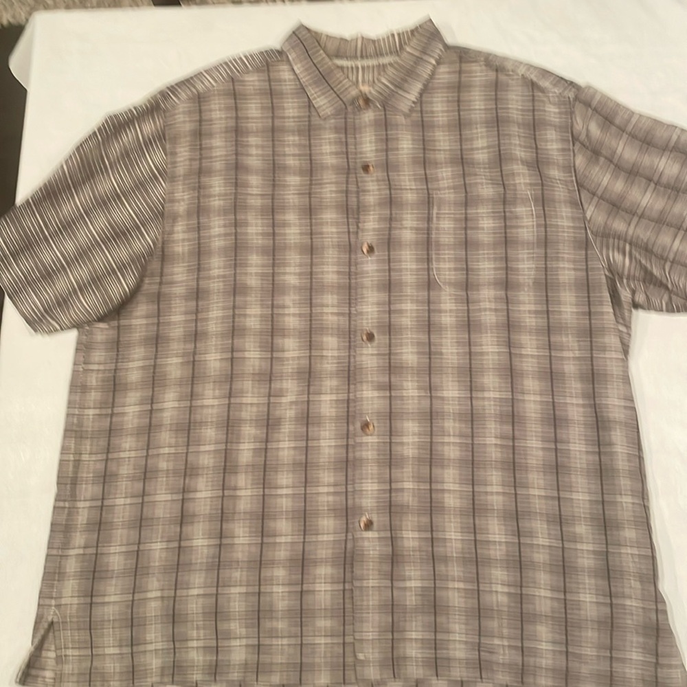 Tommy Bahama Short Sleeve Shirt XXL - Gray/Blk/White Striped pattern